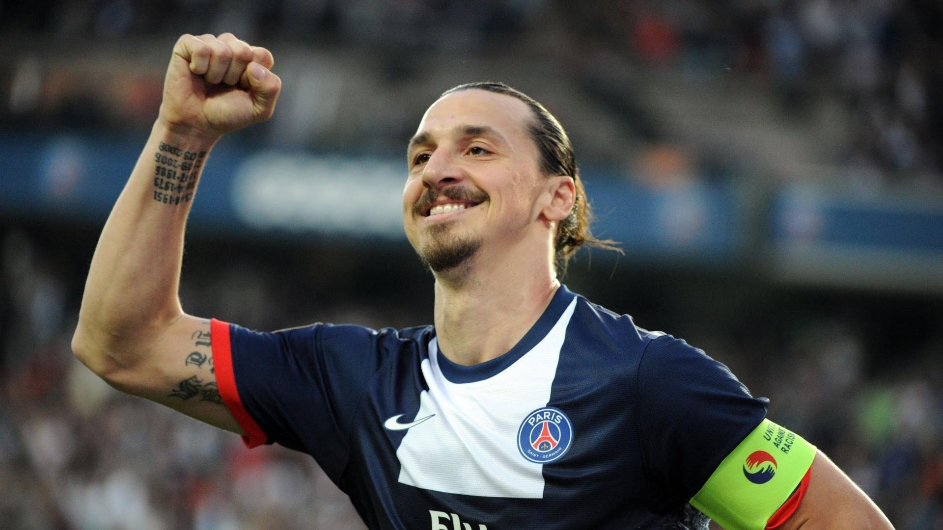 历史时刻：那些永载史册的经典比赛瞬间，有关历史的比赛